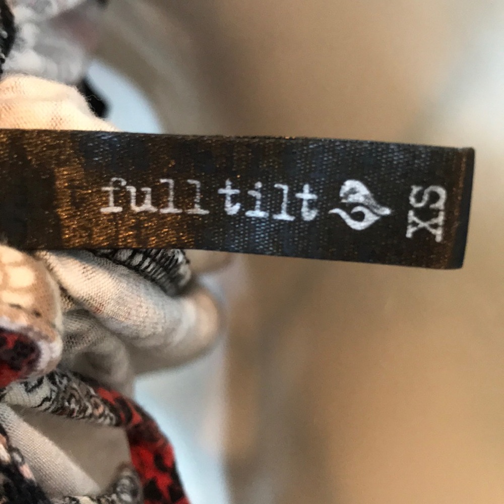 Patterned Tank - Picture 3 of 3